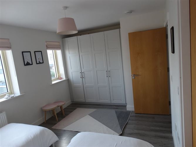 12 Parklands Place, Saggart, Co. Dublin