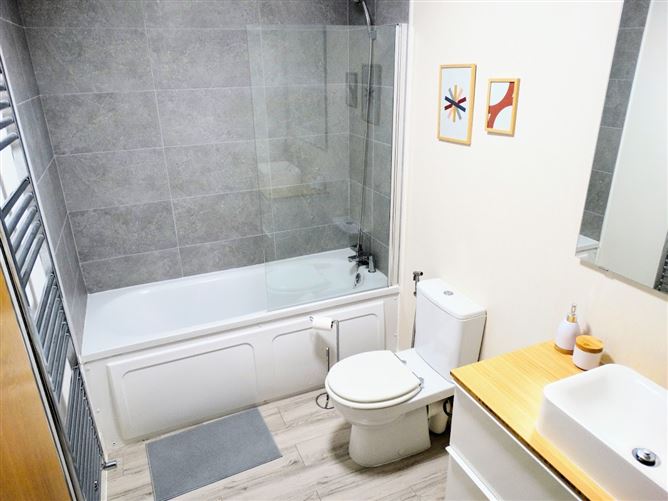 12 Parklands Place, Saggart, Co. Dublin