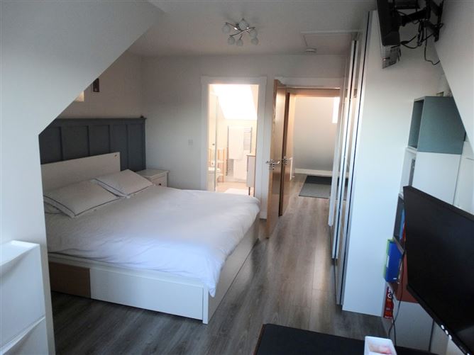 12 Parklands Place, Saggart, Co. Dublin