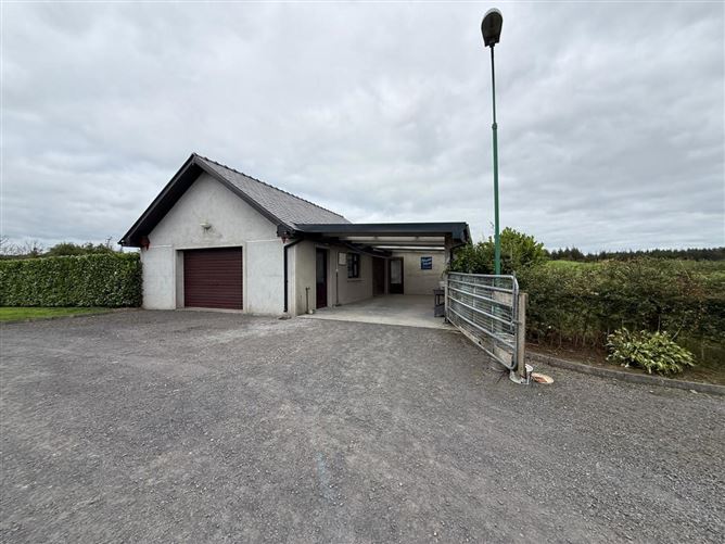 Photo 36 of 57 — Cross South, Ballaghaderreen, Co. Roscommon