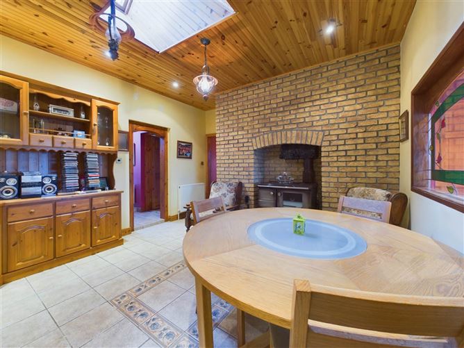 Lowville, Ahascragh, Ballinasloe, Co. Galway