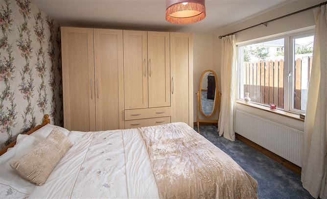 7 Castle Court, Hospital Lane, Lismore, Co. Waterford