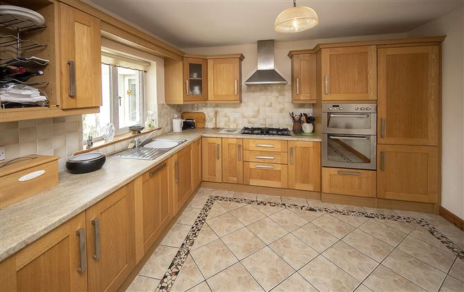 7 Castle Court, Hospital Lane, Lismore, Co. Waterford