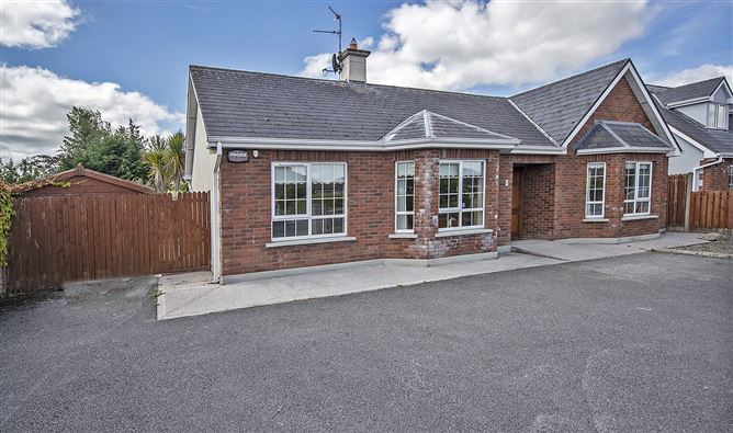 7 Castle Court, Hospital Lane, Lismore, Co. Waterford