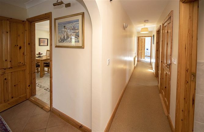 7 Castle Court, Hospital Lane, Lismore, Co. Waterford