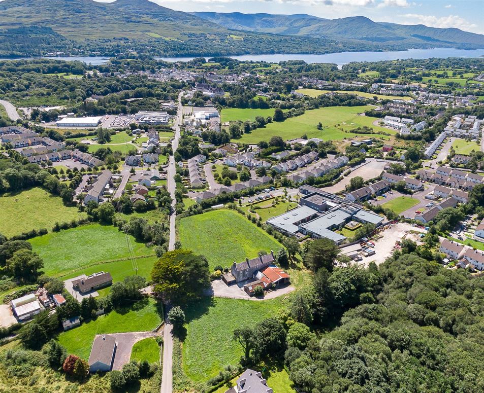 Dromneavane, Kenmare, Co. Kerry Dromneavane, Kenmare, Co. Kerry