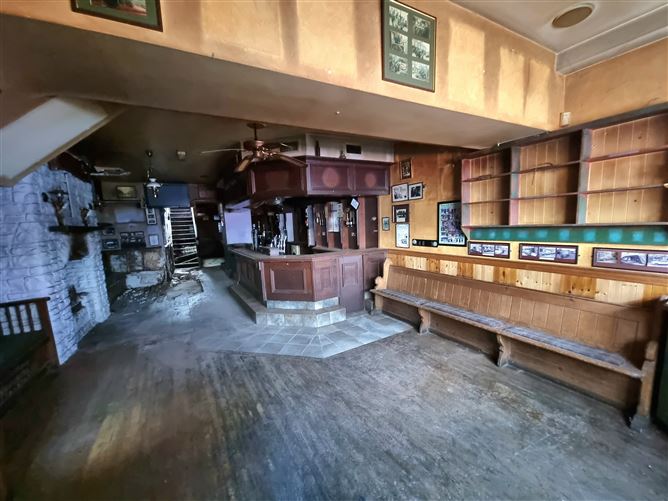 Former public house at Upper Bridge Street, Killorglin, Co. Kerry
