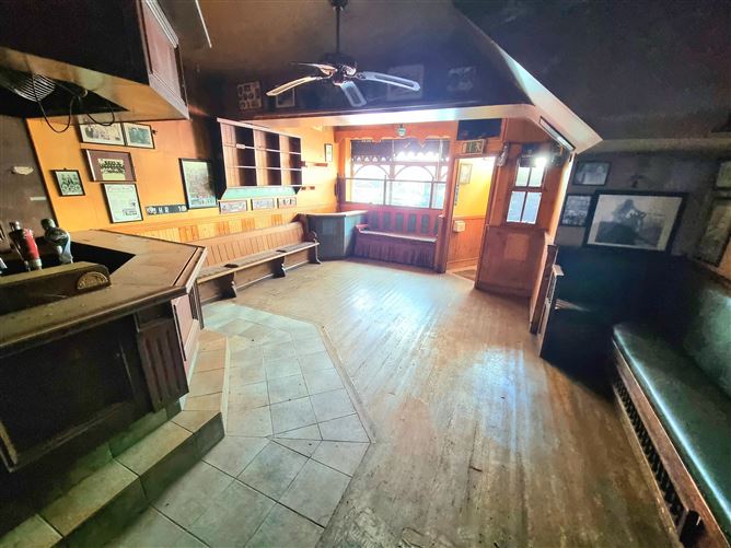 Former public house at Upper Bridge Street, Killorglin, Co. Kerry