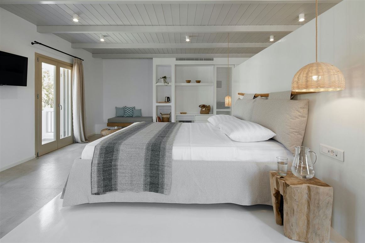 Luminous Retreat,Adamantas, Milos, Greece