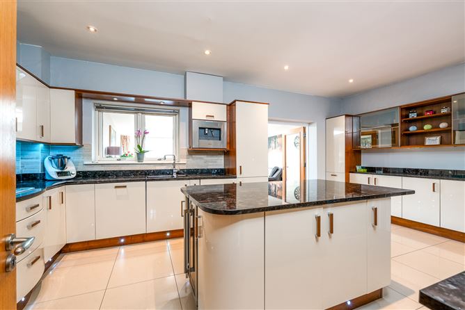 3 Carrickmines Chase, Carrickmines Wood, Carrickmines, Dublin 18