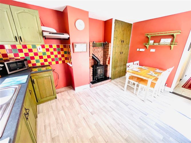 Photo 15 of 30 — 47 O' Connell Road, Tipperary Town, Co. Tipperary