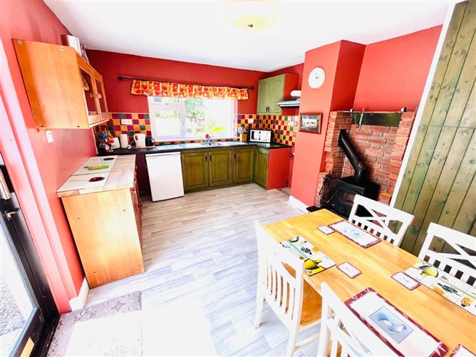 Photo 14 of 30 — 47 O' Connell Road, Tipperary Town, Co. Tipperary