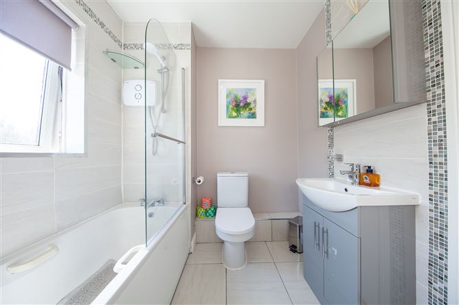 Photo 19 of 25 — 52 Saint Mochtas Green, Clonsilla, Dublin 15