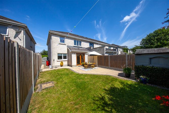 Photo 21 of 25 — 52 Saint Mochtas Green, Clonsilla, Dublin 15