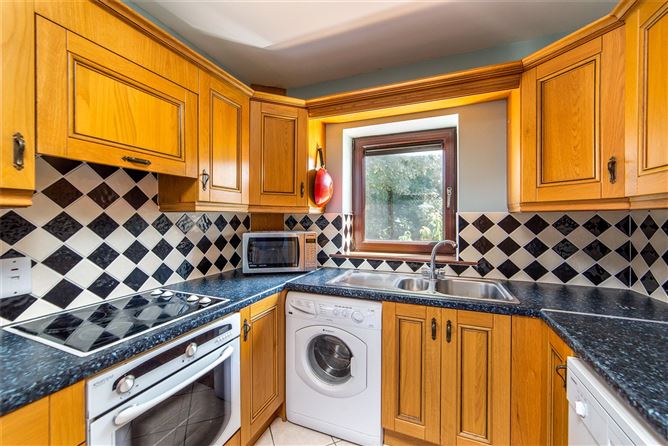 24 Ronayns Court, Rochestown Road, Douglas, Cork