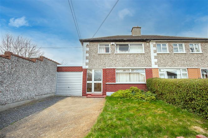 63, Shanowen Park, Santry, Dublin 9