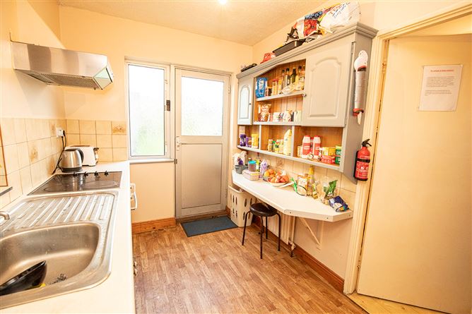 63, Shanowen Park, Santry, Dublin 9