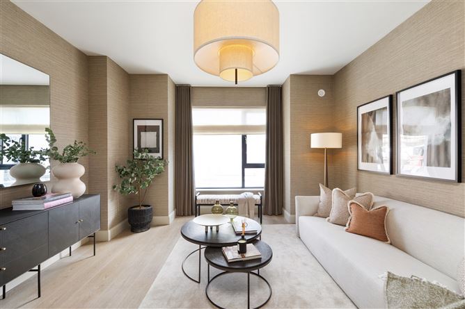 https://photos-a.propertyimages.ie/media/8/3/8/4922838/6382571f-385b-4d97-b2f0-0b68a572f1e3_l.jpg