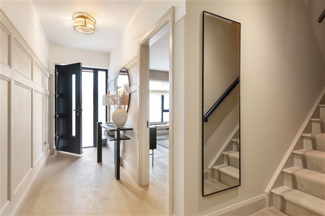 https://photos-a.propertyimages.ie/media/8/3/8/4922838/6382571f-385b-4d97-b2f0-0b68a572f1e3_l.jpg