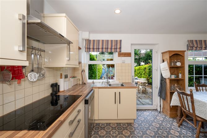 4 Woodford, Rossa Avenue, Bishopstown, Co. Cork