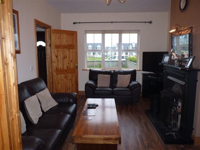 27 Greenhills, Ballinameen, REA Brady 3466938