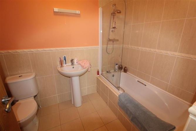 43 The Waterfront, Leitrim Village, Leitrim