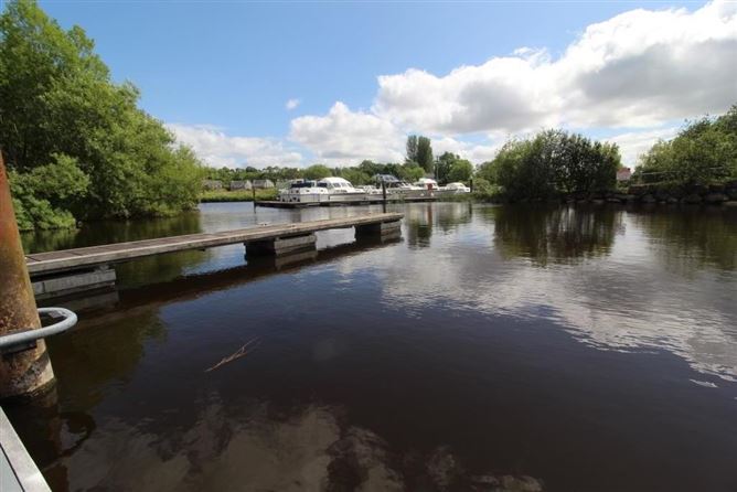 43 The Waterfront, Leitrim Village, Leitrim