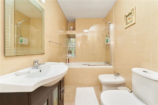 76 Saint Laurence Road, Chapelizod, Dublin 20