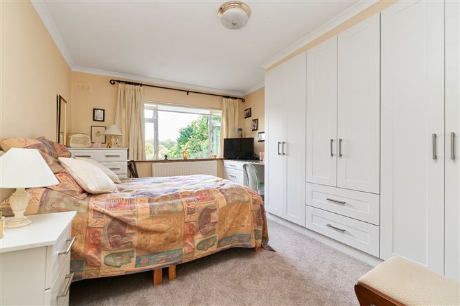 76 Saint Laurence Road, Chapelizod, Dublin 20