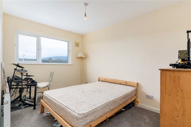 32 Hillview Estate, Dundrum