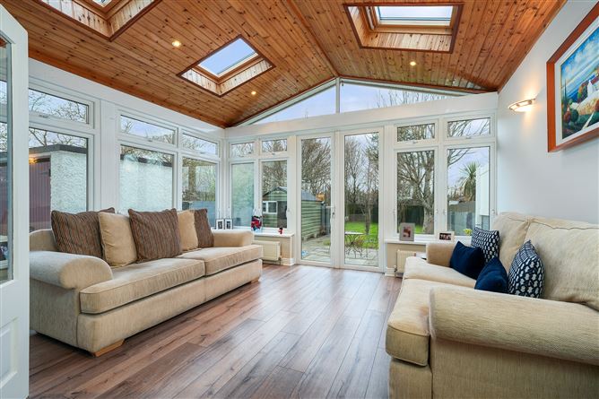 18 Maple Grove, Rathcoole, Co. Dublin