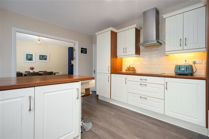 18 Maple Grove, Rathcoole, Co. Dublin