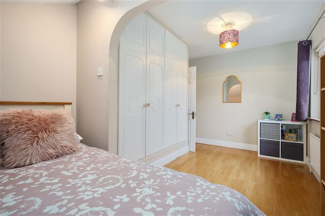 18 Maple Grove, Rathcoole, Co. Dublin