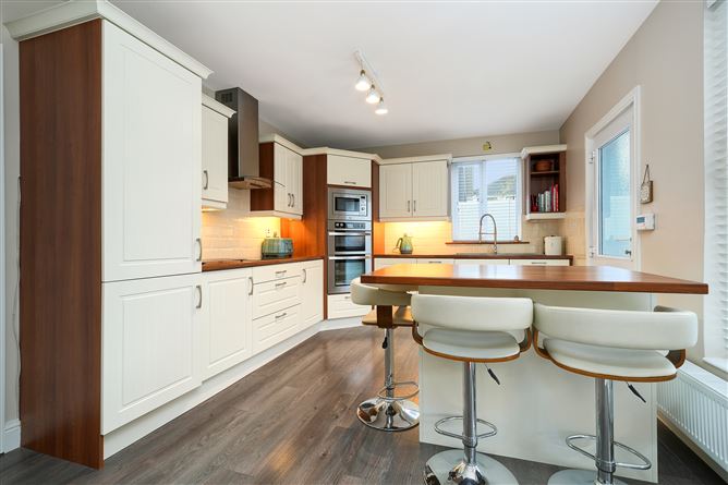18 Maple Grove, Rathcoole, Co. Dublin