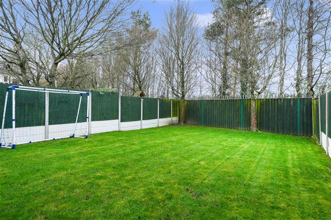 18 Maple Grove, Rathcoole, Co. Dublin