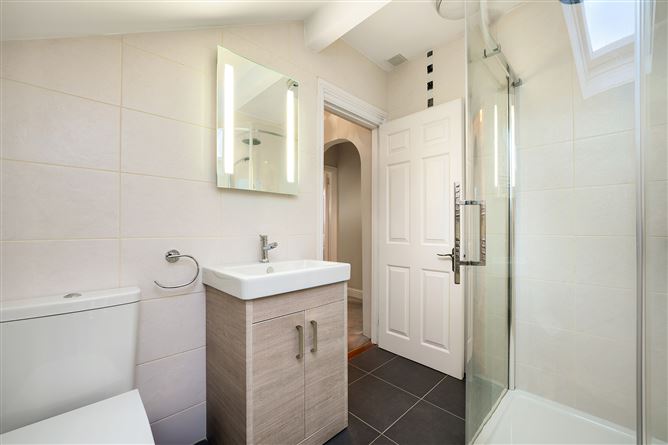 18 Maple Grove, Rathcoole, Co. Dublin