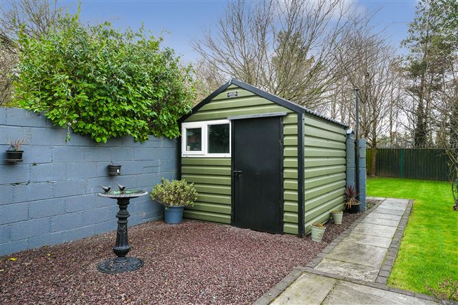 18 Maple Grove, Rathcoole, Co. Dublin