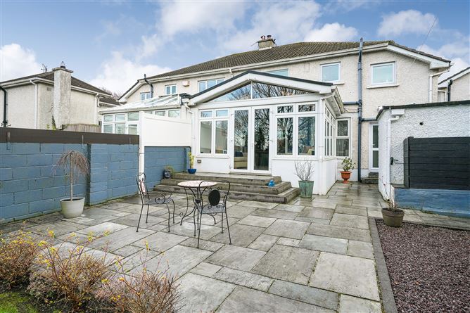 18 Maple Grove, Rathcoole, Co. Dublin