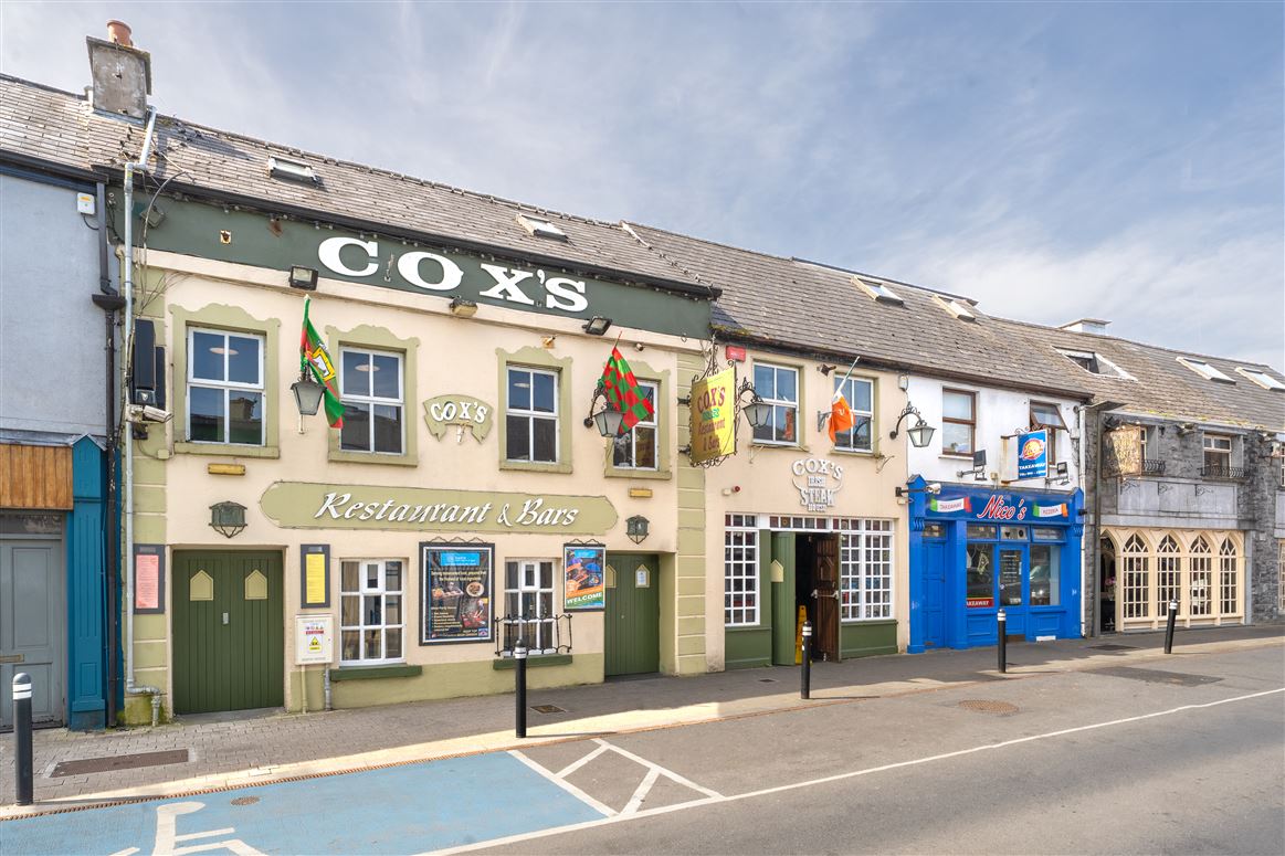  Coxs Bar & Restaurant ,Tucker Street, Castlebar, Mayo