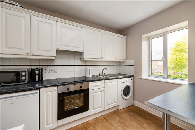 6 Glenarm Square, Drumcondra, Dublin 9
