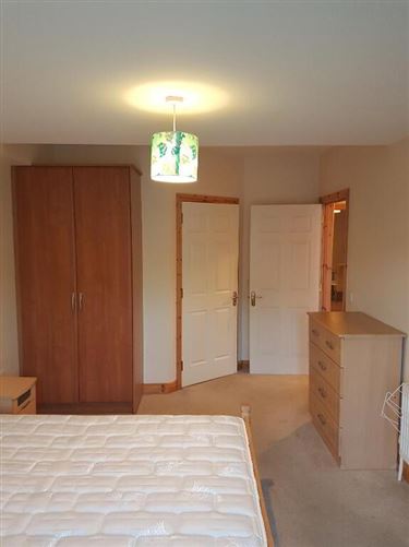 12 The Stationhouse, Weir View, Kilkenny Town, County Kilkenny