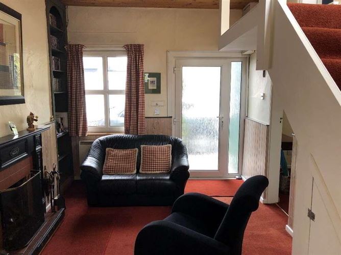 Mi Casa, Chapel Street, Lismore, County Waterford REA Spratt