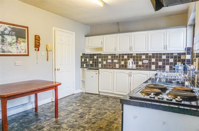 6 Brooklawn, Ballyfoyle Road, Kilkenny