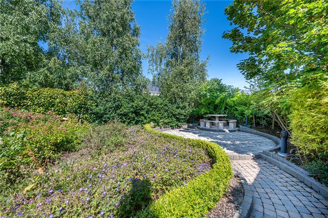24 Hazelbrook, Kilmacud Road Upper, Dundrum, Dublin 14