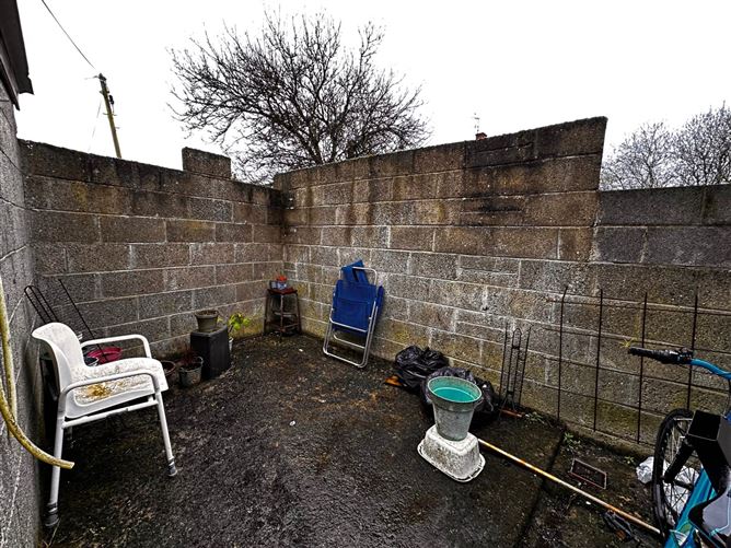6 The Bungalows, Pearse Park, Dundalk, County Louth