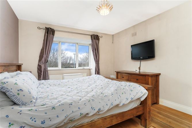 7 Parklands View, Ballycullen, Dublin 24