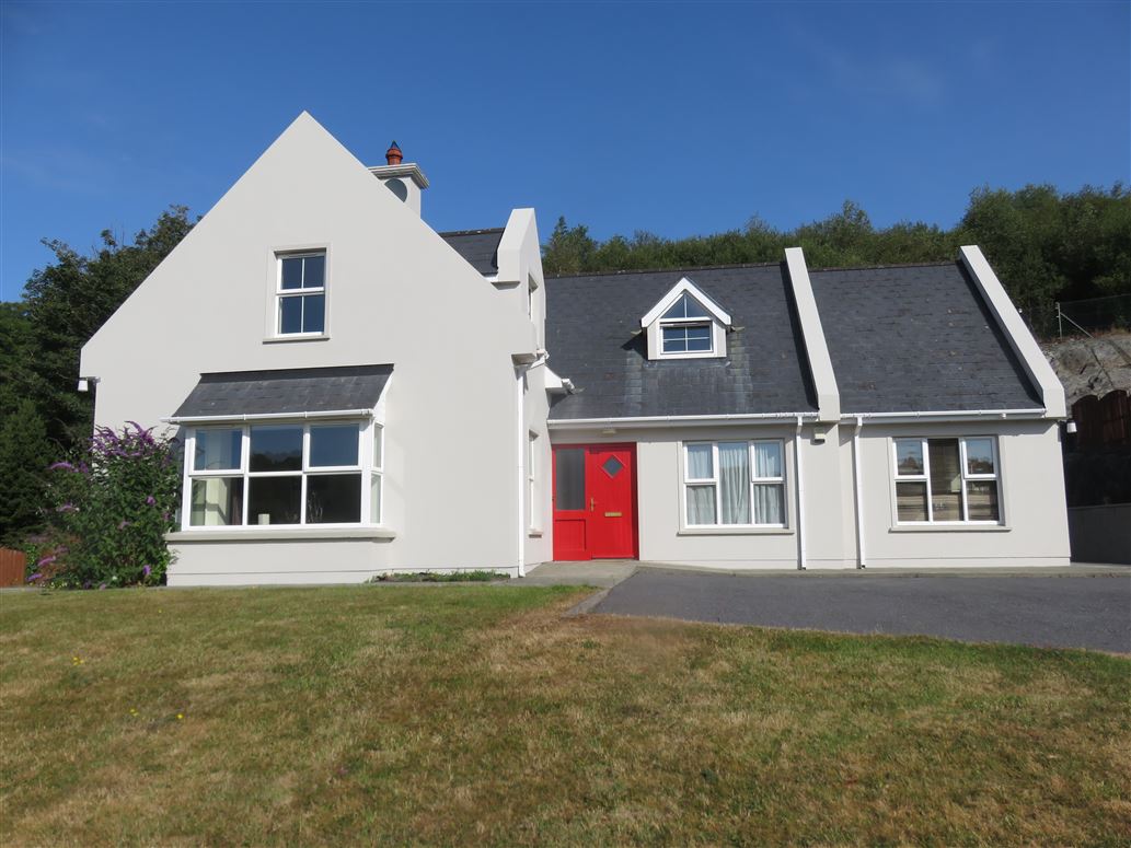 12 Woodview Court, Leap, West Cork