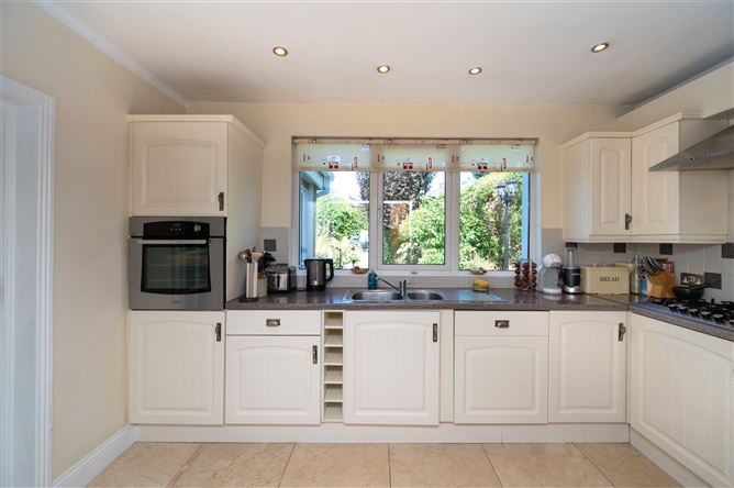27 Pic Du Jer Park, Ballinlough, Cork