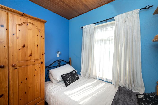 27 Pic Du Jer Park, Ballinlough, Cork
