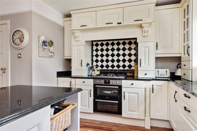 12 Glendown Avenue, Templeogue, Dublin 6W